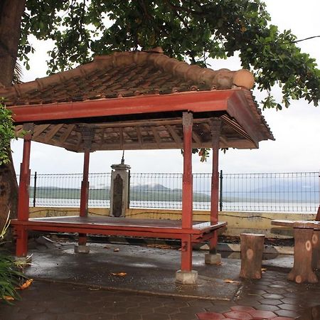 Baru Dua Beach Hotel Banyuwangi  Luaran gambar