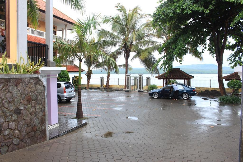 Baru Dua Beach Hotel Banyuwangi  Luaran gambar