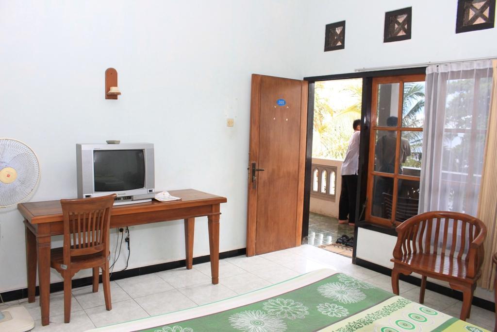 Baru Dua Beach Hotel Banyuwangi  Luaran gambar